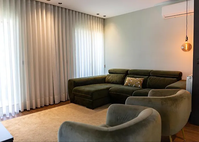 Thyrso Village Vila *